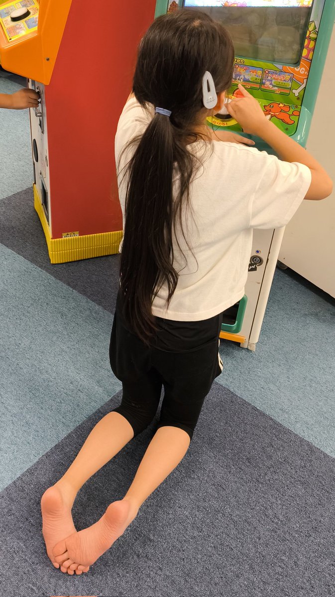 mephitisphilos's tweet photo. 自分、後ろから観てる方が好きなんです https://t.co/pAetSOfBvk