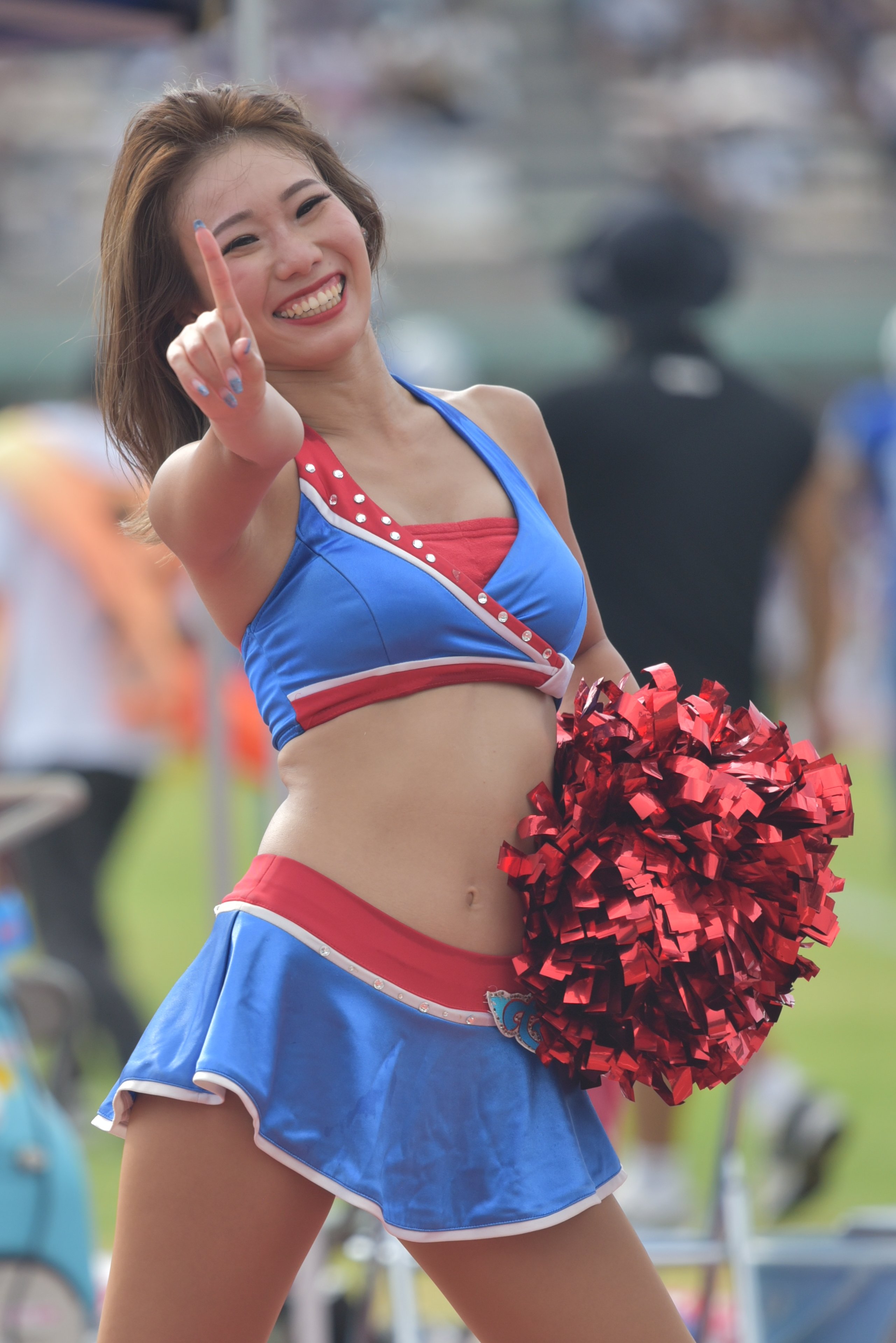 【お値引きしました！！】ロイックス チア ユニフォーム⭐︎ステージ映え抜群！ チアリーダーハイライト＠チアダマ2019 - YouTube