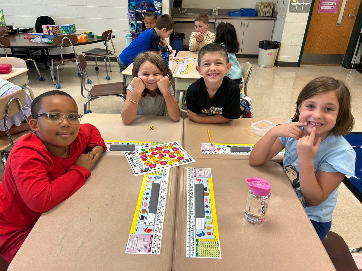 Ms. Kanaras tweet media