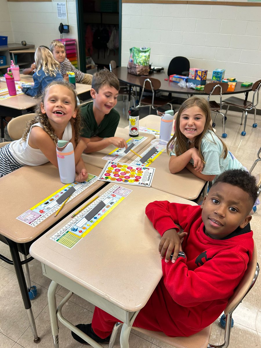 Ms. Kanaras tweet media