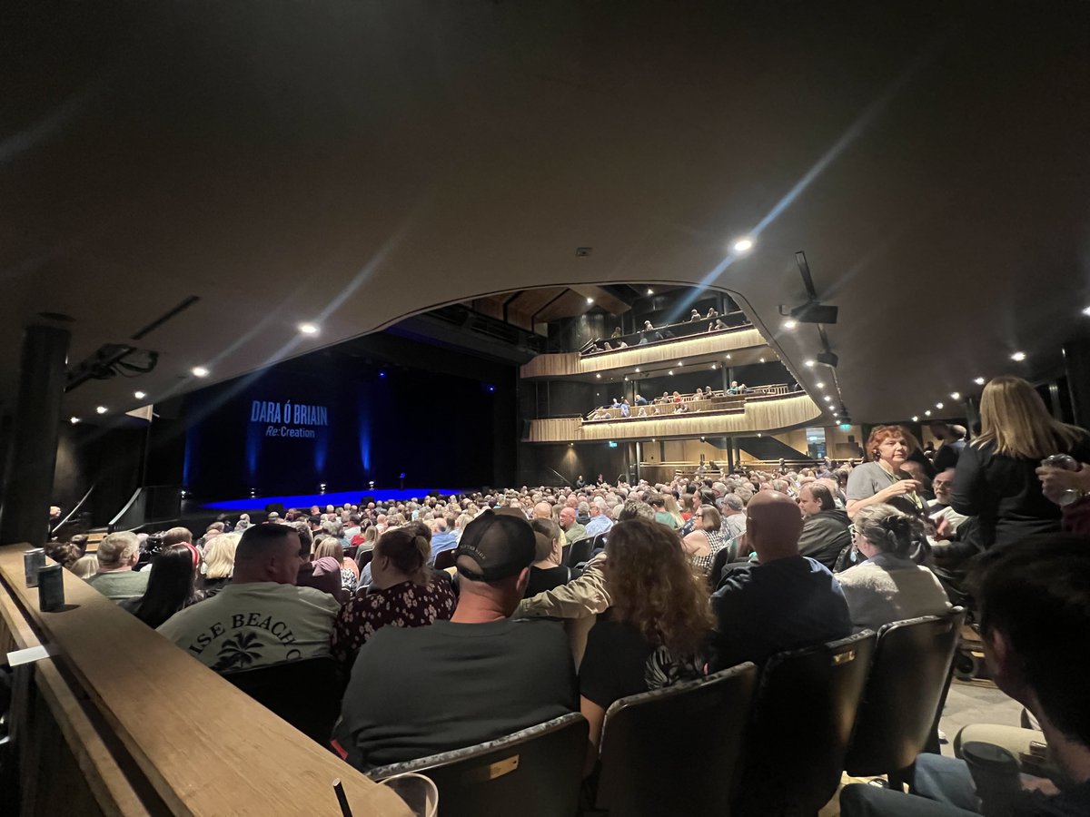 Hi <a href="/daraobriain/">Dara Ó Briain</a> thanks for tonight at <a href="/HallforCornwall/">Hall for Cornwall</a> it’s our wedding anniversary, had a lovely time!  A great story in a beautiful venue.