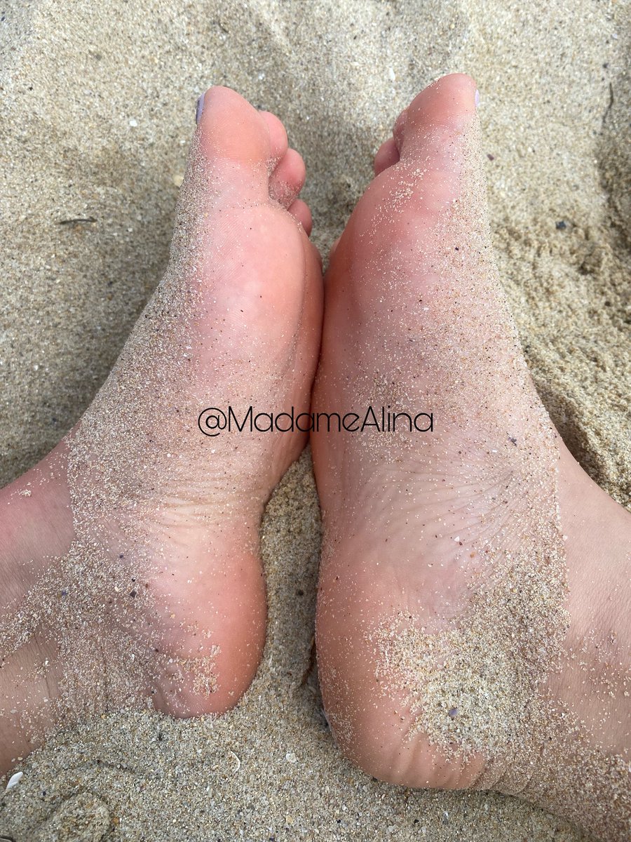 MadameAlina's tweet photo. Zgniotę cię jak robaka🖕🏼🪱|@RTNiewolnik @rtpromofindom1 @FindomPolish @andrzejmarston #findom #femdom #findomgodess #findomuk #findomprincess #paypig #payPigsONLY #paypigswanted #feet #feetworshi̇p #feetfetısh #feetzone #nylonfetısh #goddess #cuckold| https://t.co/4ClivUWQvI