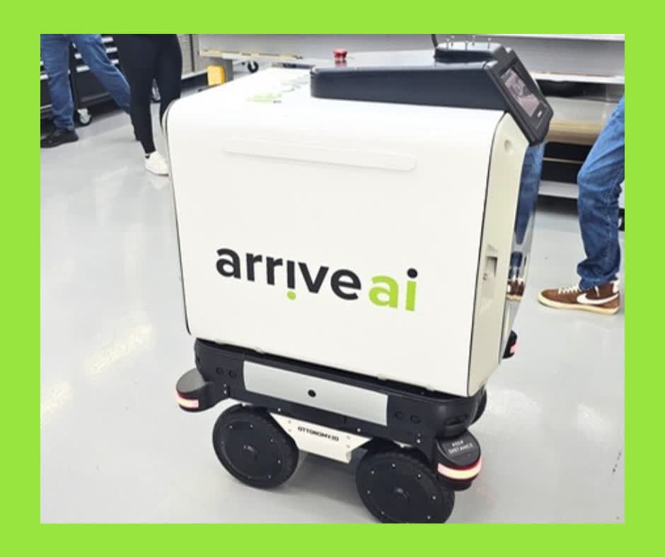 arrive_ai's tweet image. Meet our new Arrive AI ground robot!

First mission: delivering awards at Carmel's Artomobilia this Saturday. 

Stop by our booth to say hi — and help us name this fella! Drop your ideas below. 👇

#ArriveAI #AutonomousDelivery #FutureOfDelivery #Artomobilia $ARAI