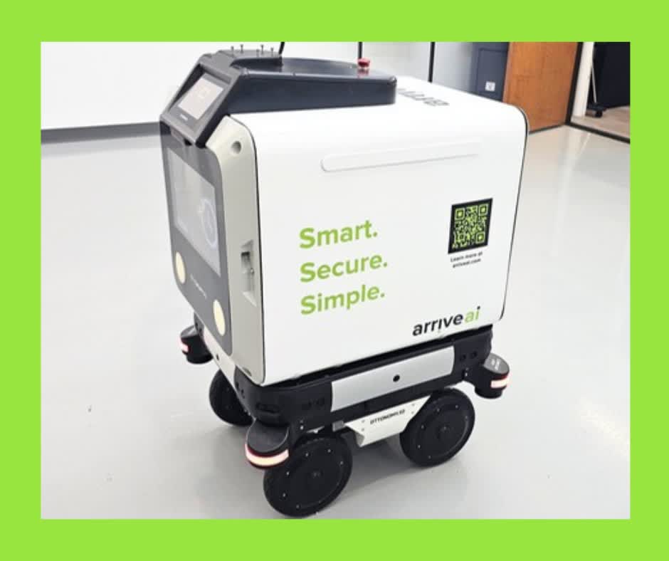 arrive_ai's tweet image. Meet our new Arrive AI ground robot!

First mission: delivering awards at Carmel's Artomobilia this Saturday. 

Stop by our booth to say hi — and help us name this fella! Drop your ideas below. 👇

#ArriveAI #AutonomousDelivery #FutureOfDelivery #Artomobilia $ARAI