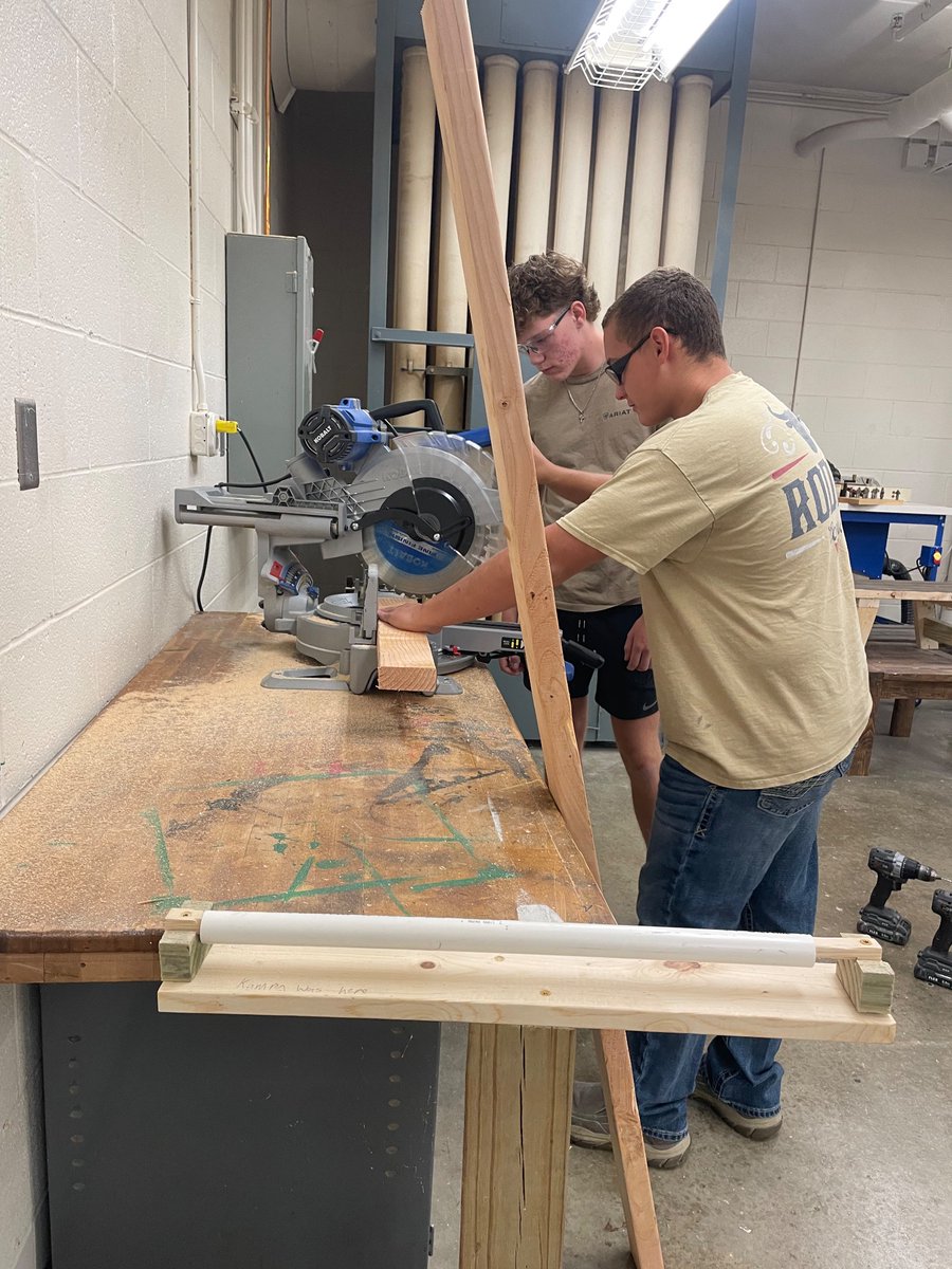 COSMOSIndiana's tweet photo. 🛠️Shared Learning, Shared Success! 🩺
Through COSMOS shared courses, we’re giving students opportunities that spark passion, build skills, and create pathways to success.
#SharedCourse #COSMOSConnections https://t.co/G2452MW9D1
