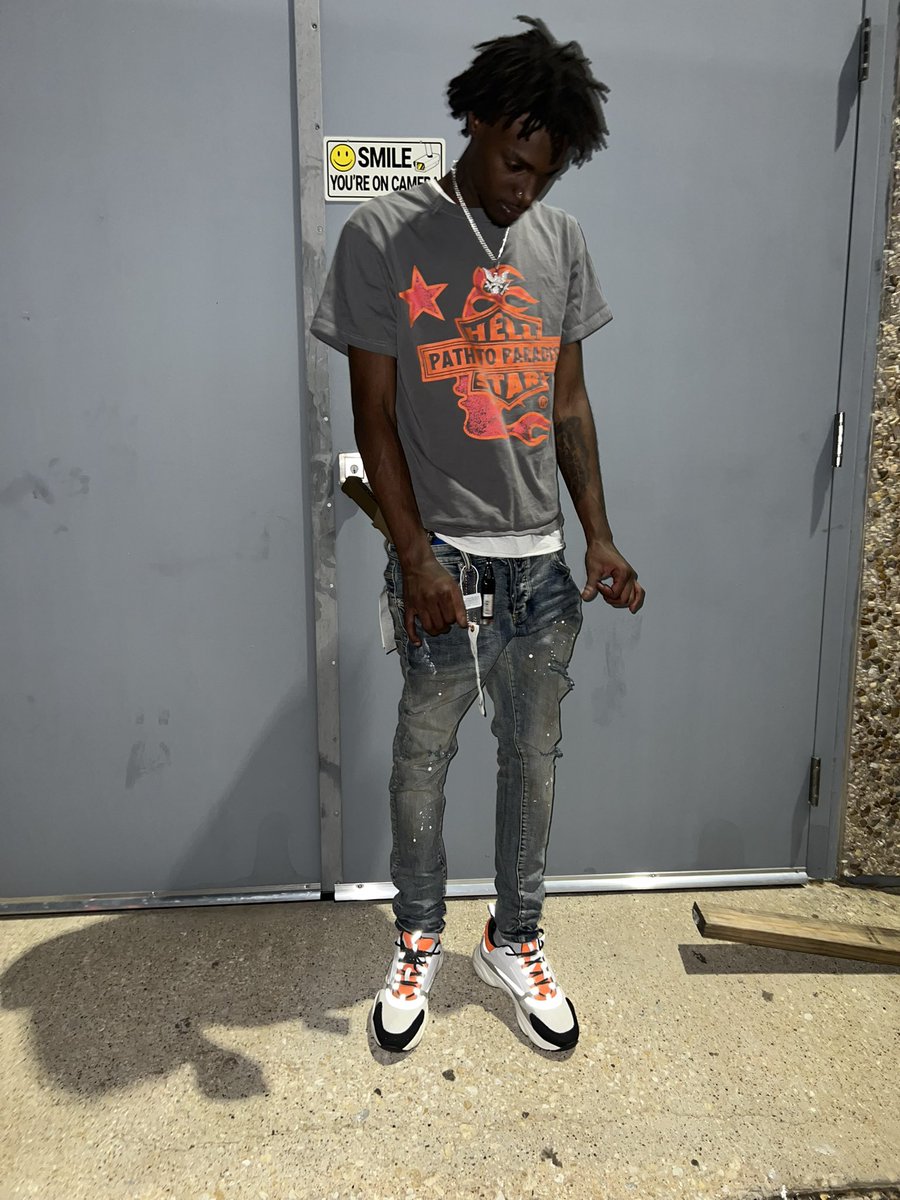 Richoffpercssl's tweet photo. Gon give a Nihh a la follow🥲 https://t.co/DPhFuoyYqF