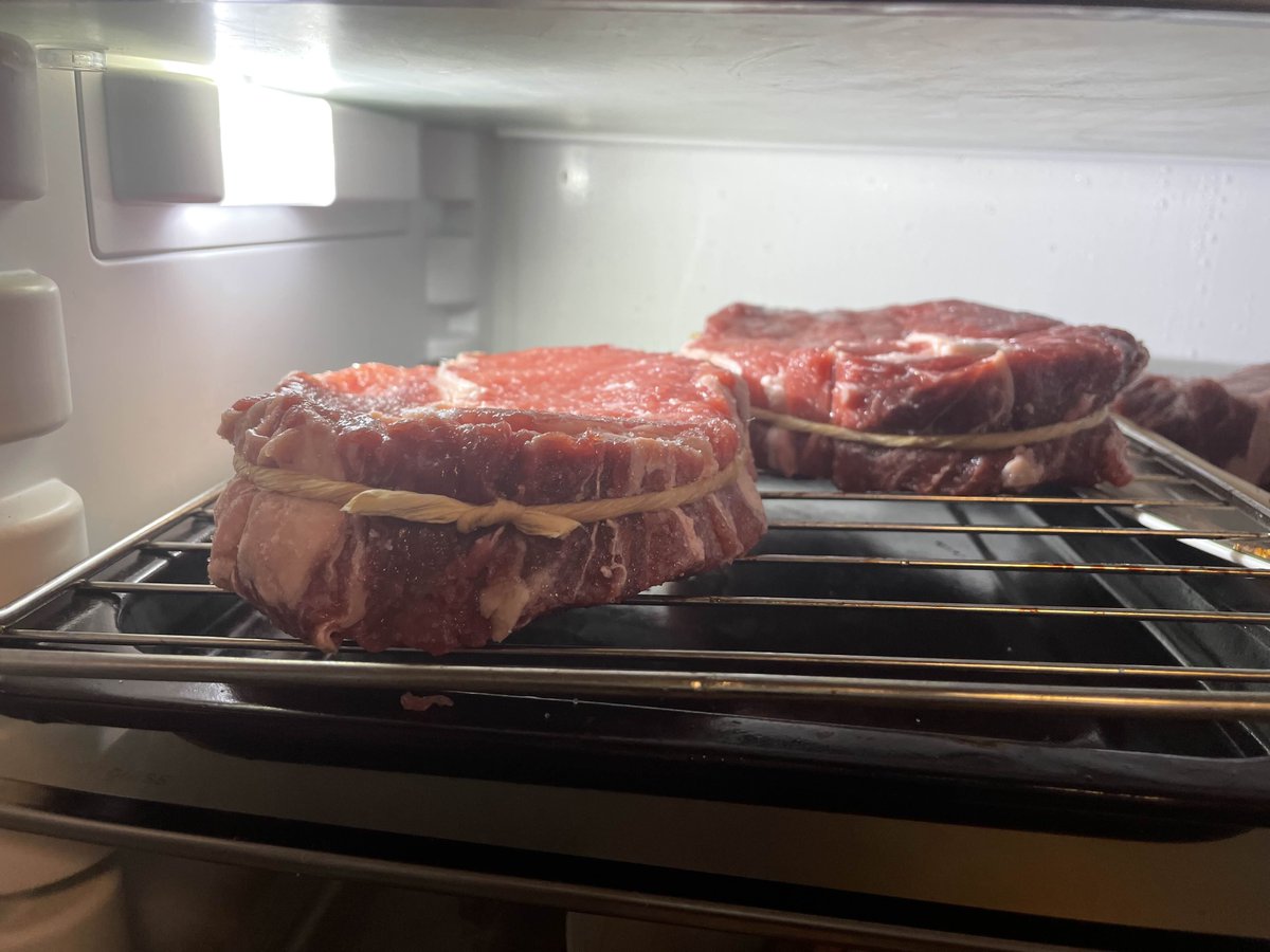 User__OW's tweet image. -1 roadhog throwing your ranked games. You're welcome