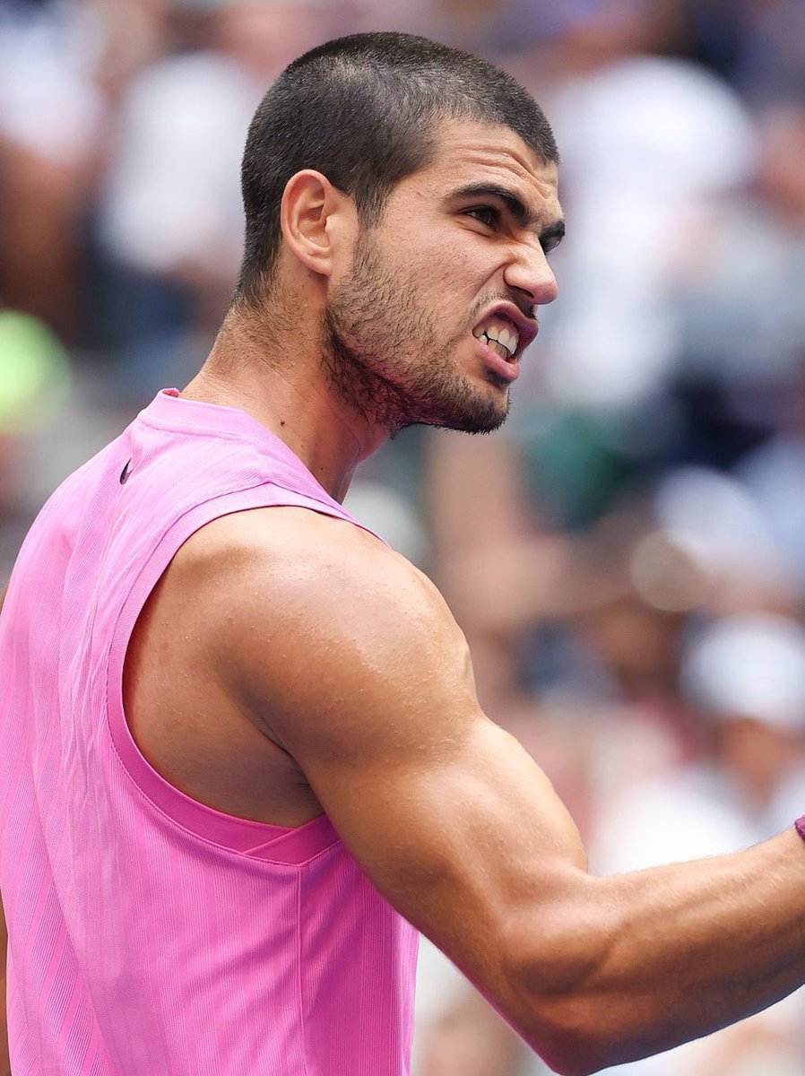 فعلها الكاراز 

الاسباني الى نهائي الجراند سلام 🇪🇸🎾