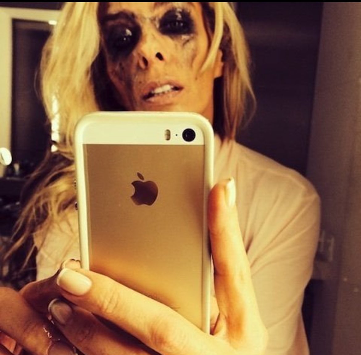 Como eu me sinto sabendo que nao estou do lado da taylor swift neste momento