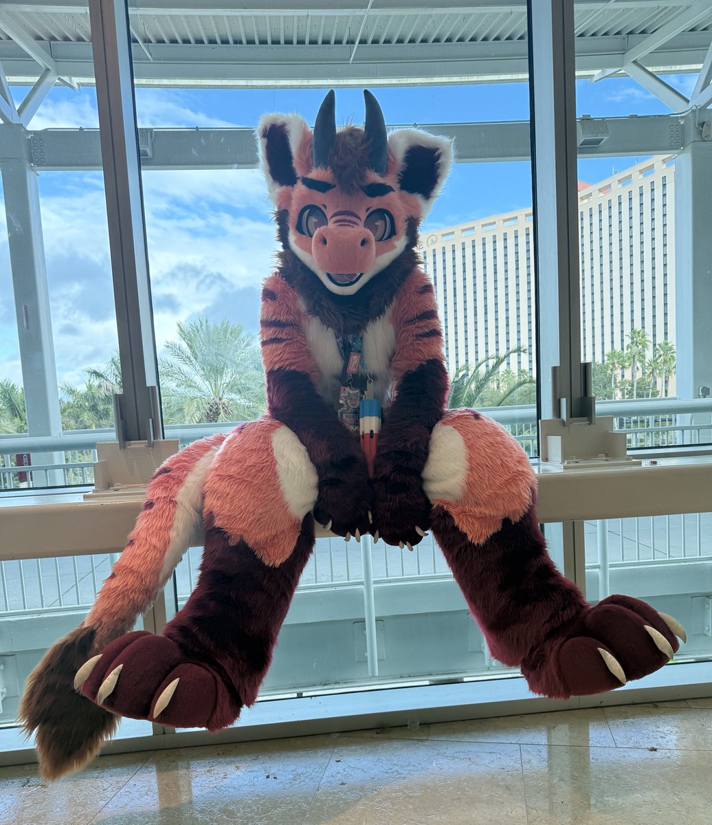 Hunter 🔜 FWA (@hunterderg) on Twitter photo Finally made it back from megaplex yesterday, hope everyone had a fantastic con week
#FursuitFriday
📸 <a href="/YourBoyKuto/">__Kuto 🔜Megaplex</a> Finally made it back from megaplex yesterday, hope everyone had a fantastic con week
#FursuitFriday
📸 <a href="/YourBoyKuto/">__Kuto 🔜Megaplex</a>