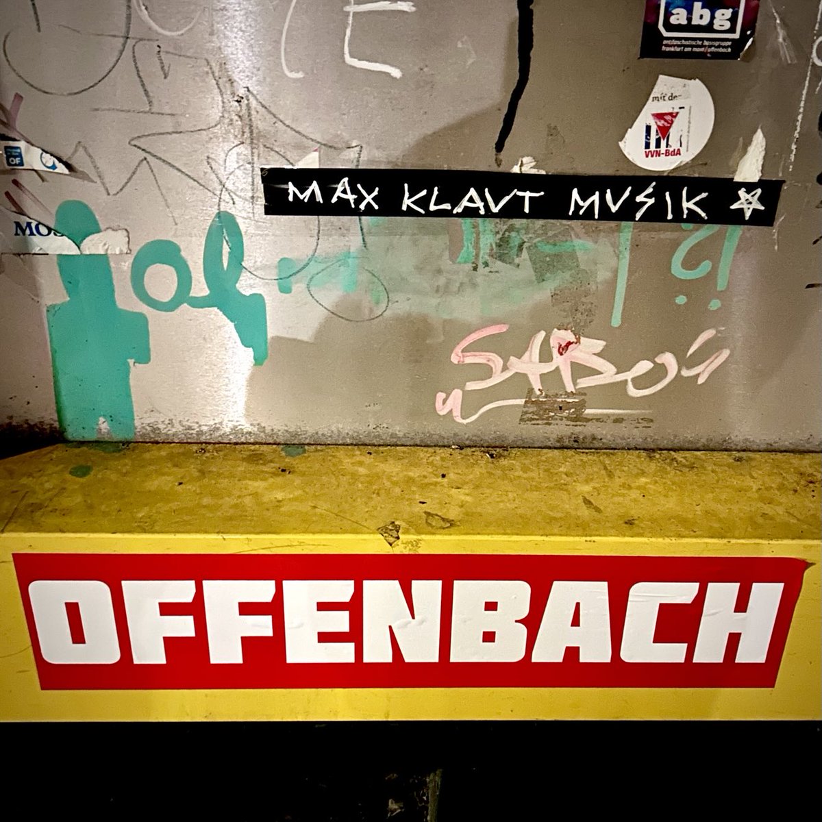#sheiscurating #streetartoffenbach #pengistpeng #maxklautmusik #abg