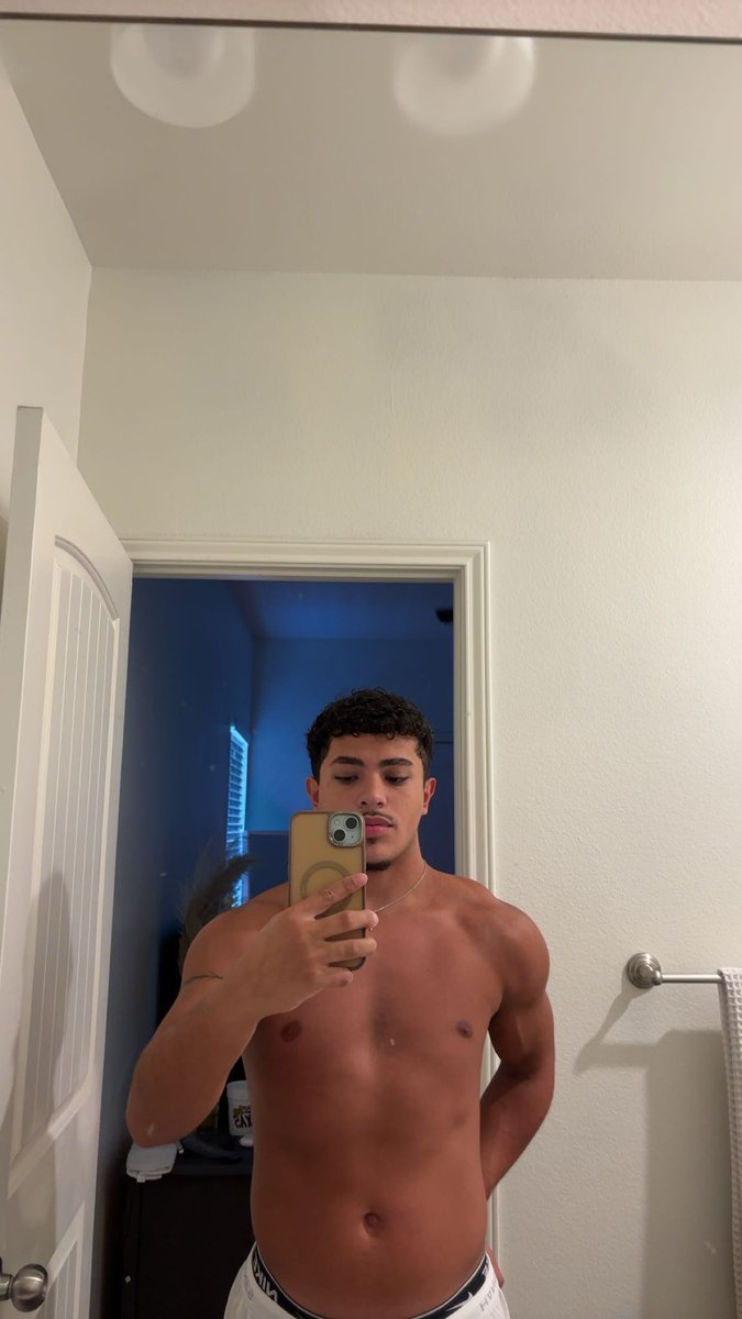 𝔤𝖆𝖇𝖊 tweet media