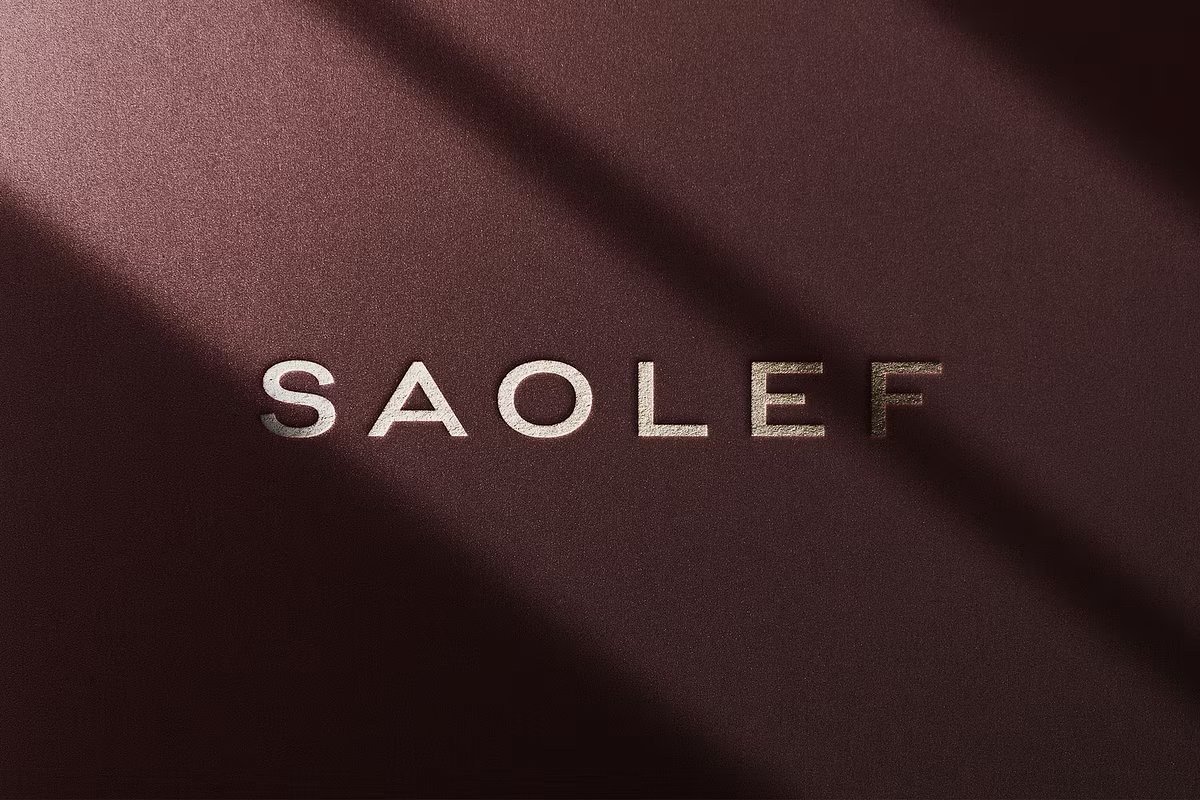 CreativeMarket's tweet image. Instead of “branding template” → use “luxury foil logo” for premium feels #keywordhacks