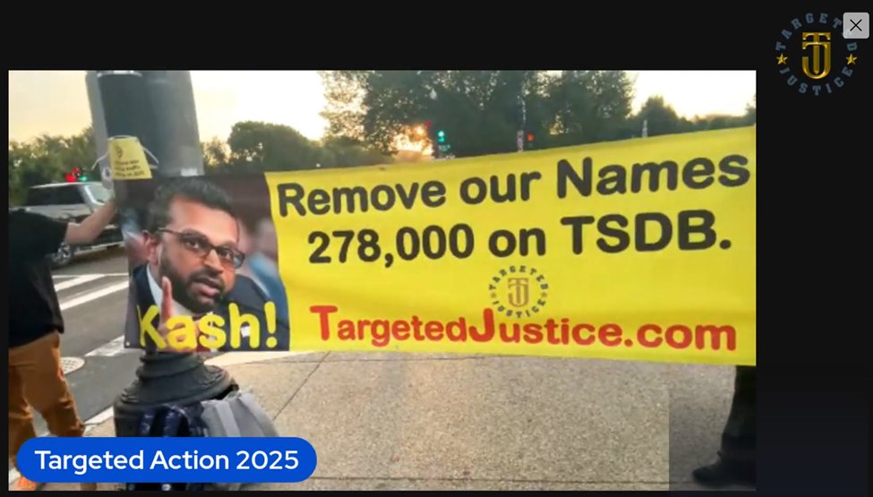 HansSophieFlyer's tweet image. Targeting protest in DC: world-class banners🏆
#DEW torture on innocent citizens! #TSDB
Shouting FBI criminal ABUSES from the roof tops!
@FBIDirectorKash promised new Church Committee #MKUltra + international ARRESTS !
@EdMartinDOJ @RapidResponse47 @SteveBakerUSA @corinnecliford