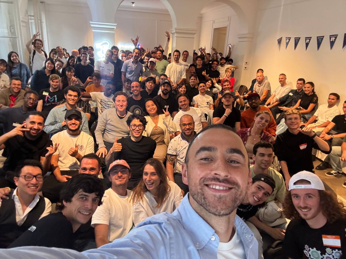 SuperteamFRANCE's tweet photo. One year of hard work, and one year of smiles.

Thank you all for joining our anniversary and the opening of this amazing place.

Every day, we strive to make Solana accessible to everyone and tonight, we truly saw it come to life. ❤️

And, from now on, The Bakery is taking over Paris! 🥖