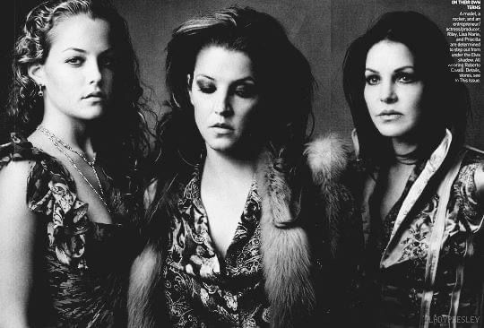 🚨|An alleged email sent by Riley Keough, Lisa Marie Presley's eldest daughter, to Priscilla about the lawsuit filed against Lisa's will was recently leaked: “Unfortunately as you are taking me to court i am being forced to defend my mother's wishes legally and publicly[...]”.