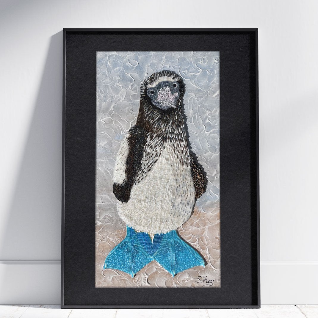 In this mosaic, Sabrina Frey captures the quirky charm of a blue-footed booby, layering beads to create lifelike feathers and a playful expression.
You can find more details about this design here: firemtn.co/4g7O0YR