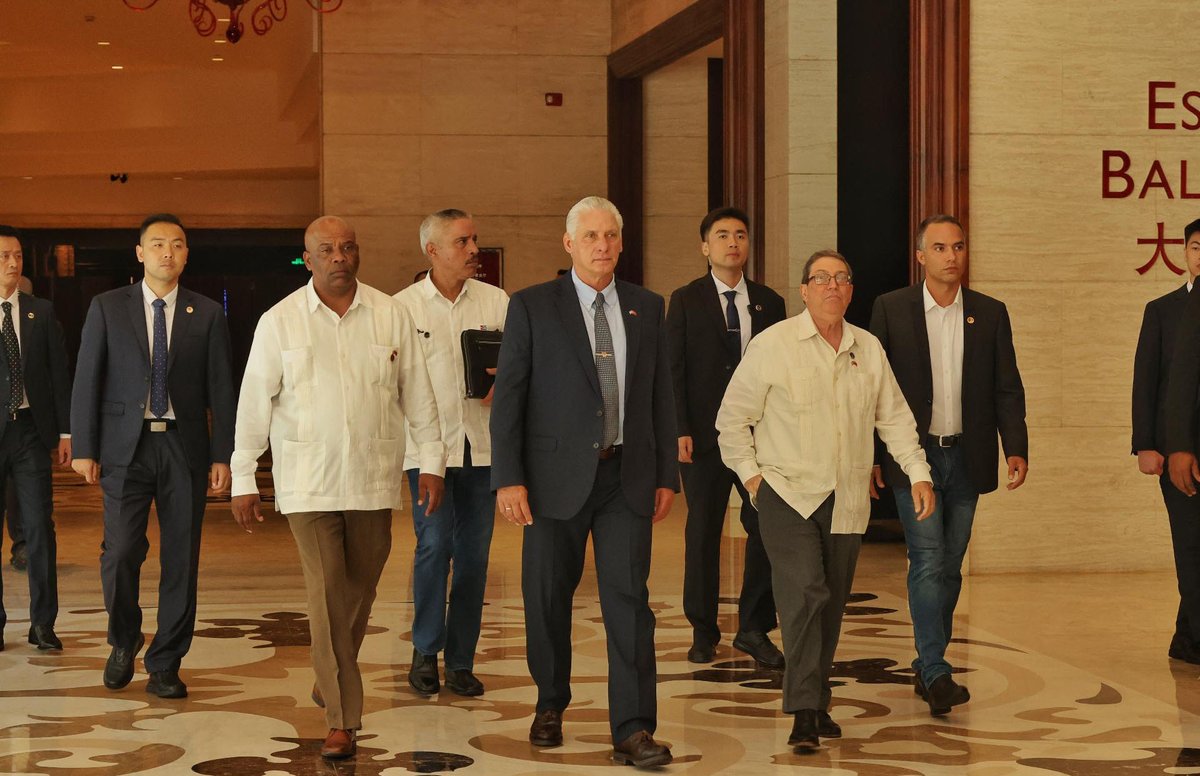 #Noticias 
Reafirma <a href="/DiazCanelB/">Miguel Díaz-Canel Bermúdez</a> voluntad de ampliar cooperación con #China 
.
.
.
radiocamaguey.icrt.cu/2025/09/05/rea…