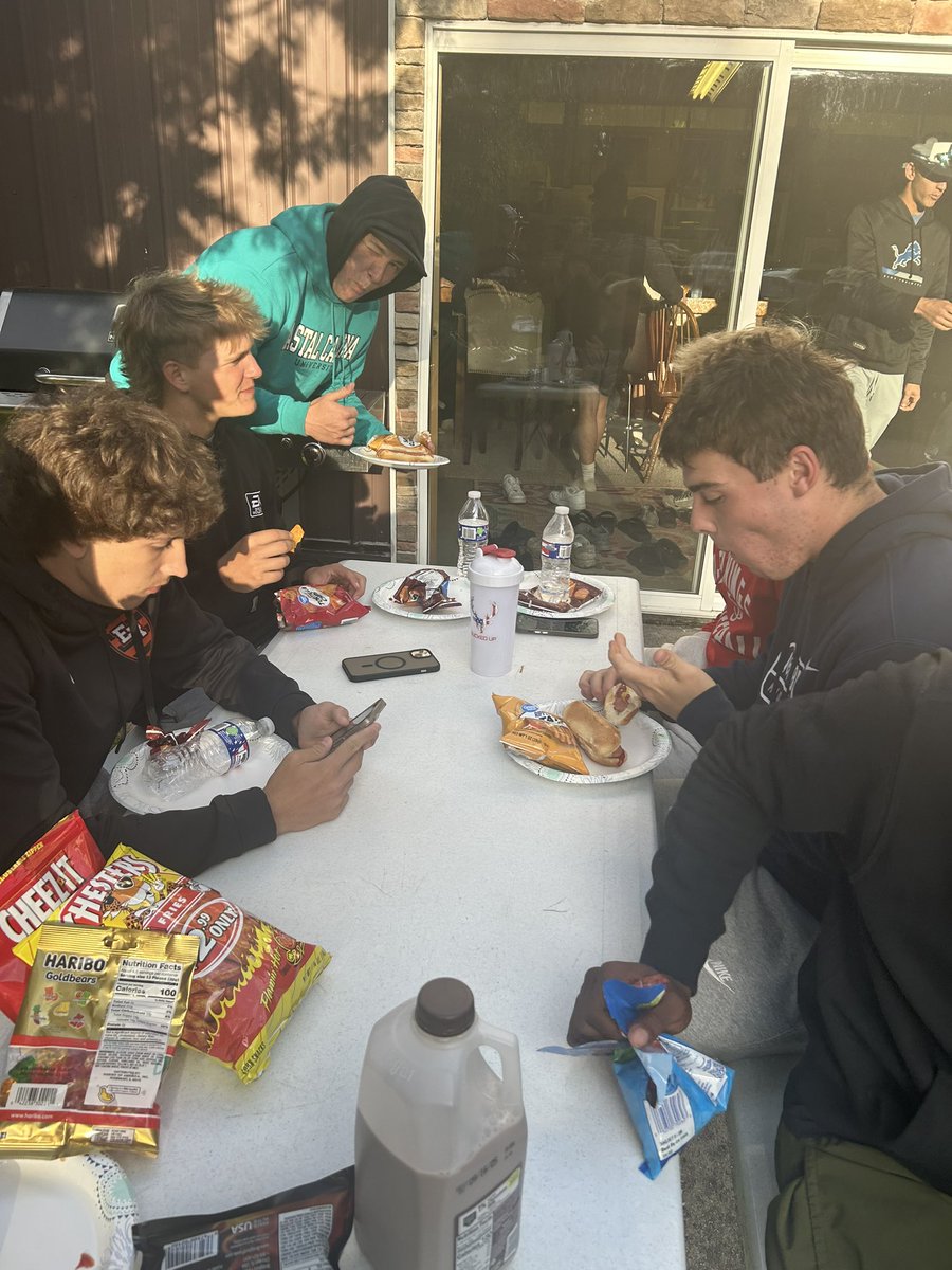 Dinner time for the Joes.