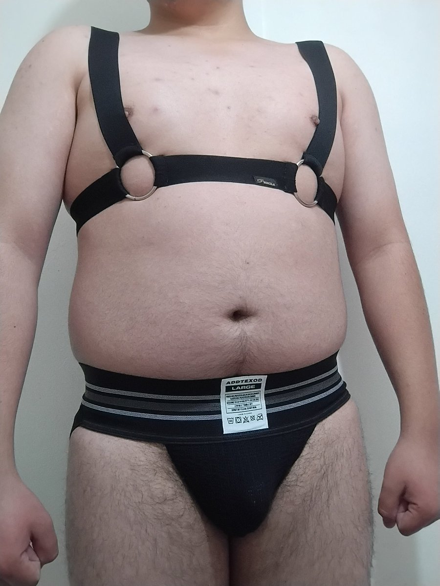 Piterby2004's tweet photo. Conjunto de ése Jock tan hermoso que me compré que amoo , estás me gustaron maso , Pero si ven más grande el pack es porque andaba bien Horny 🤣 https://t.co/GXCZFtDxWM