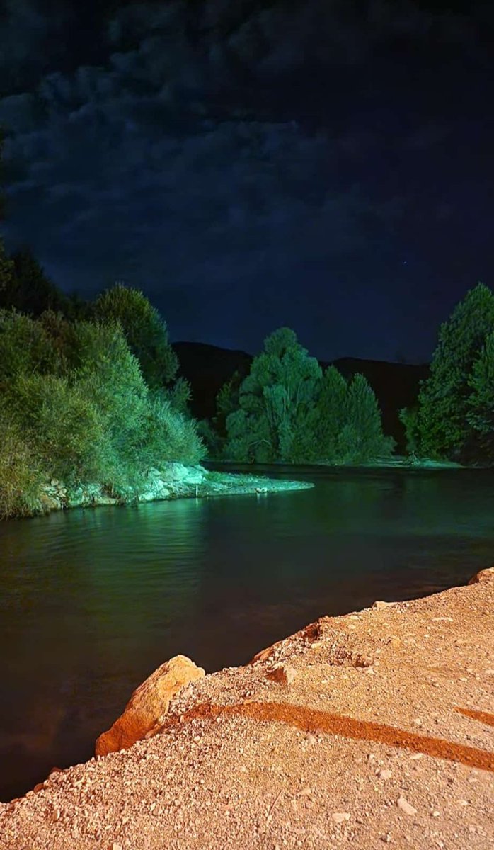 Bir uykusuz var , uyuyamıyor geceleri...

#dersim #tunceli 
#munzur #doğa #nehir