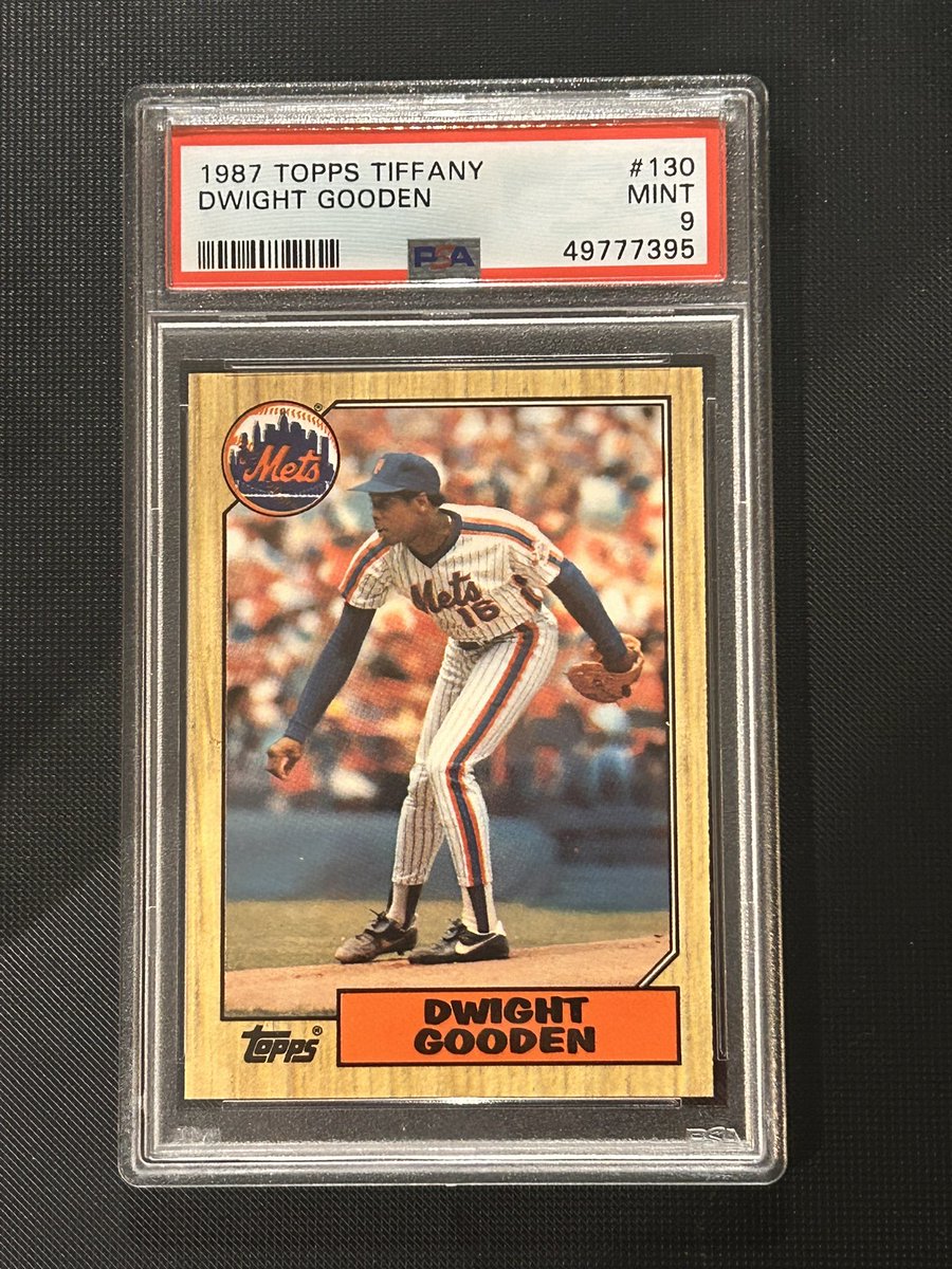 GIVEAWAY TIME

This weekends giveaway is this 1987 Topps Tiffany Dwight Doc Gooden PSA 9! 

Figured it was appropriate given the new wave of Mets pitching studs going Saturday-Monday!! 

To enter: Retweet, Follow, and Tag 2 Friends in the replies! Will pick a winner Monday night