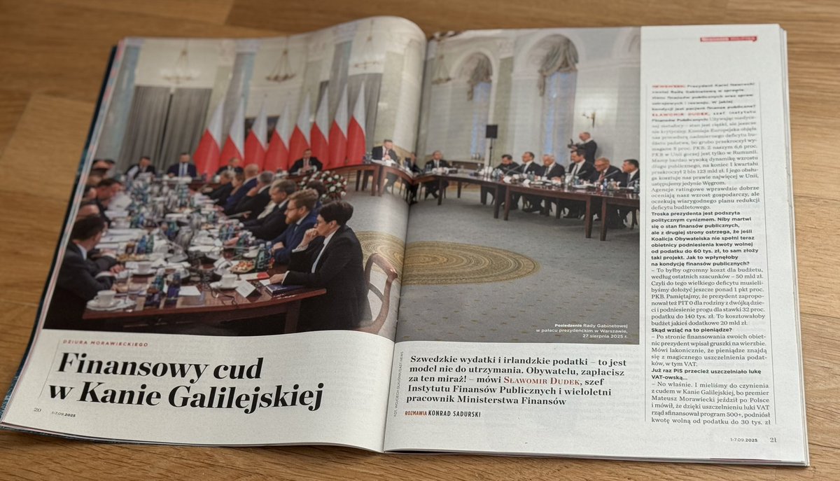 Sławomir Dudek (@dudslaw) on Twitter photo Mimo solidnego wzrostu, mimo faktu, że Polska stała się 20 gospodarką świata, agencja Fitch obniżyła perspektywę ratingu dla Polski ze stabilnej na negatywną. To jest konsekwencja wysokiego deficytu i bardzo szybkiego tempa wzrostu długu. Rozpędzony pociąg długu to rezultat Mimo solidnego wzrostu, mimo faktu, że Polska stała się 20 gospodarką świata, agencja Fitch obniżyła perspektywę ratingu dla Polski ze stabilnej na negatywną. To jest konsekwencja wysokiego deficytu i bardzo szybkiego tempa wzrostu długu. Rozpędzony pociąg długu to rezultat