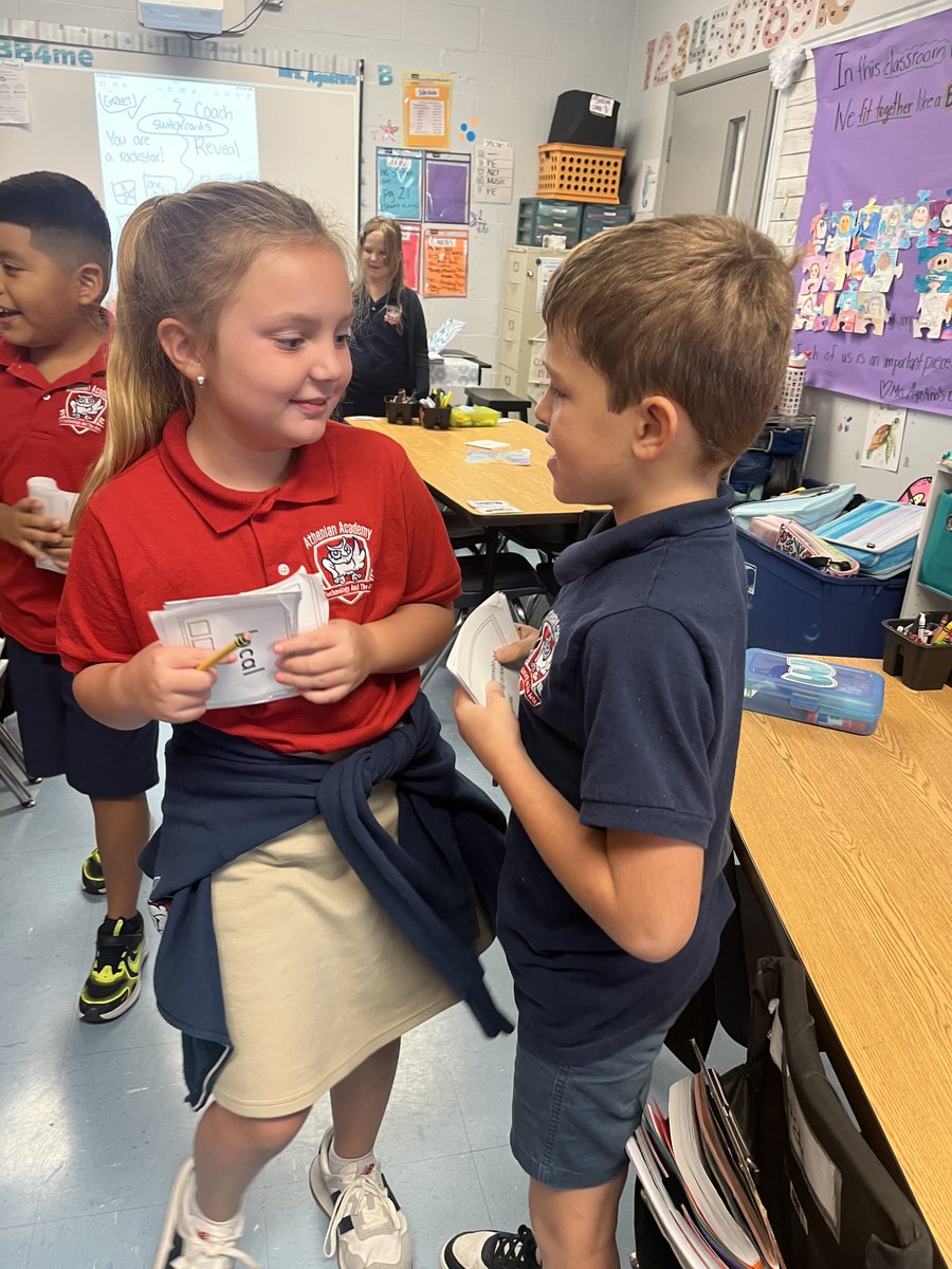 Flash Card Star is a favorite structure for reviewing vocabulary words in many of our classrooms, such as this second grade class <a href="/KaganOnline/">Kagan Publishing & Professional Development</a> #kagancooperativelearning #kaganmodelschool #kaganstructures