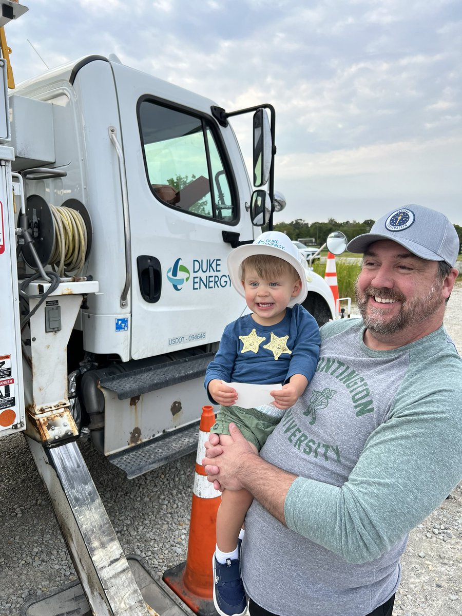 MarkLabarr's tweet image. A huge crowd came to see lots of interesting vehicles at @WstfldWelcome Touch-a-Truck event sponsored in part by Duke Energy. What fun seeing the kids’ amazement at all they were seeing and hearing!