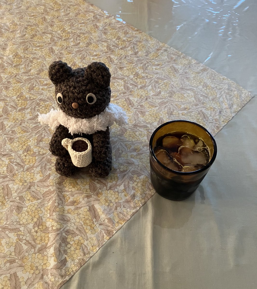 おはようございます☀

エチオピア🇪🇹ゲシャ中煎りを

あみぐるみのくまさんに癒されながら…

土曜日