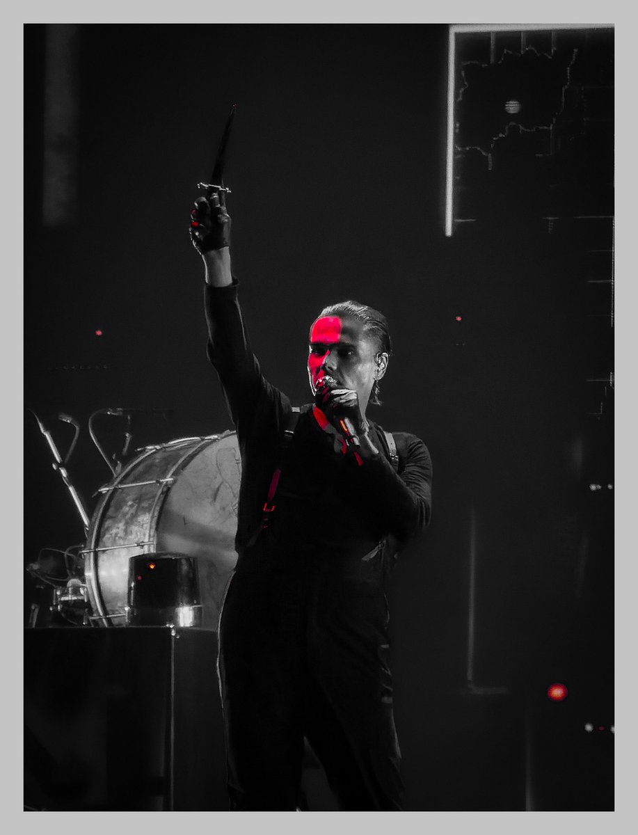 MWhiteShelley's tweet photo. Phantom of the dagger
#MCRTORONTO https://t.co/uKJ9oNIHXO