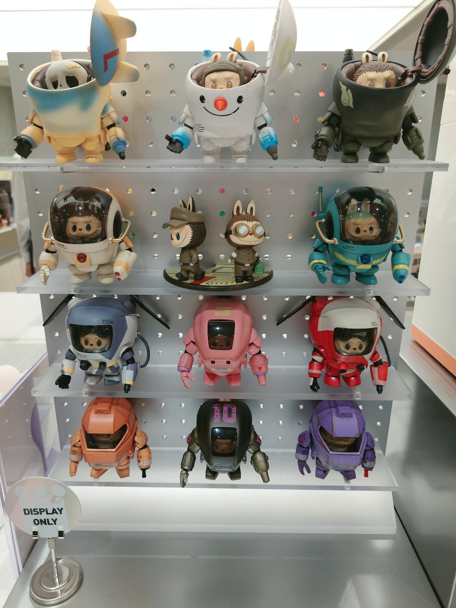 PinkumaT's tweet photo. #POPMARTなんば
#POPMART

プレオープンレポ🫣❣️①

商店街の中にあり、凄く賑わってました🥳
B1〜2Fまであり、商品も写真スポットも沢山ありました✨️
レポ②からはお写真のみになり���す🙇‍♀️💦 https://t.co/ZD5kyB6lKI
