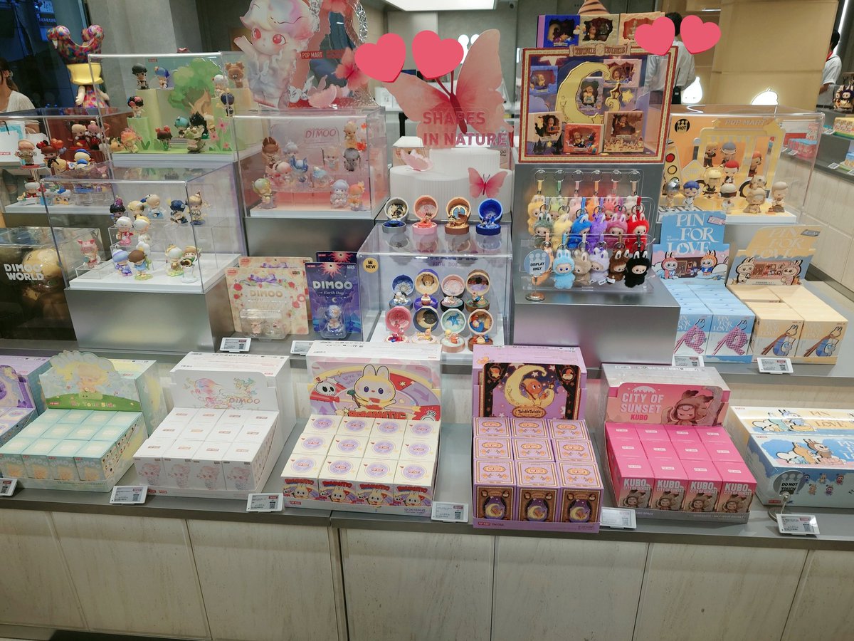 PinkumaT's tweet photo. #POPMARTなんば
#POPMART

プレオープンレポ🫣❣️①

商店街の中にあり、凄く賑わってました🥳
B1〜2Fまであり、商品も写真スポットも沢山ありました✨️
レポ②からはお写真のみになり���す🙇‍♀️💦 https://t.co/ZD5kyB6lKI