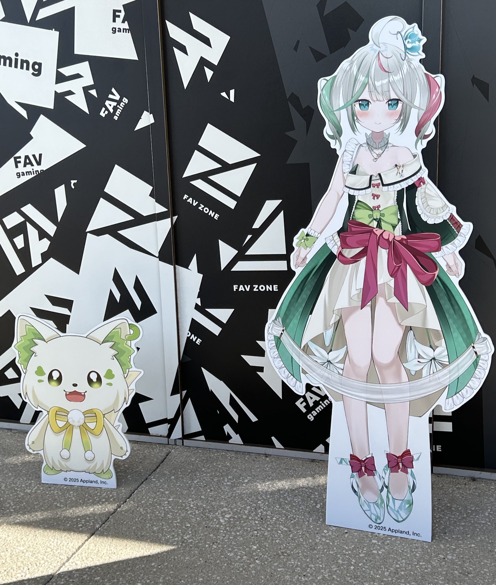 早い物勝ち❗️Xで人気爆上中作家ちはの❗️額付き原画！「お花に集まる動物ちゃん」 アグ️🩵🍶🧡🦴🔍🦋💗🪭🐈‍⬛🌊‎🤍‎🏹 on X: 