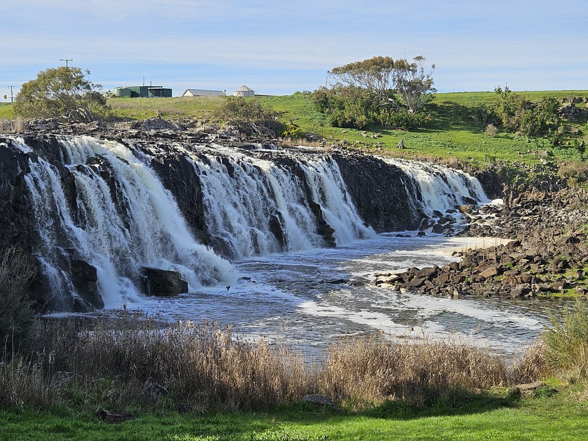 Chewbackupburna's tweet image. Sorry TLC 🏃‍♂️⛲️
#chasingwaterfalls
