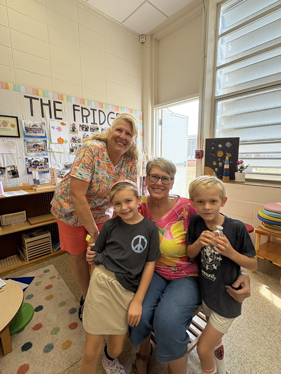 Community Montessori School tweet media