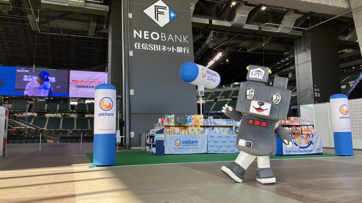 joyful_ak's tweet photo. 今日は第8回 #北海道ぺットフェスティバル inエスコンフィールドHOKKAIDOの開催日‼️

もうたくさんの方が並んでくれてて嬉しいジョーイ(≧∀≦)これから来る方も気をつけて来てね！会場で待ってるジョイ٩( 'ω' )و ✨ https://t.co/R8TwfwATpW