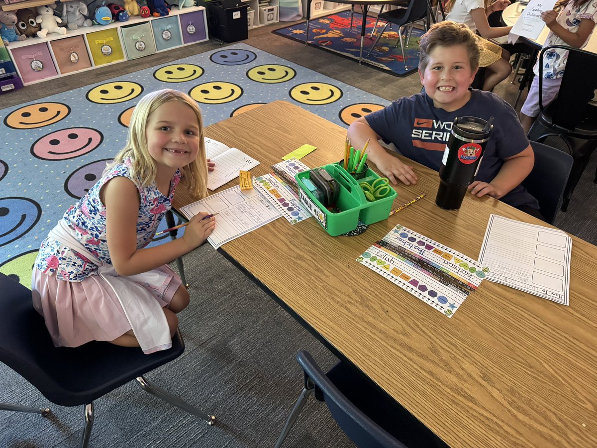 These sharks have been hard at work planning and drafting their procedural texts! I can’t wait to see what they teach us how to do! 🦈📝 <a href="/HumbleISD_SFE/">Shadow Forest Elem</a> #literacy  #writing #procedudaltexts