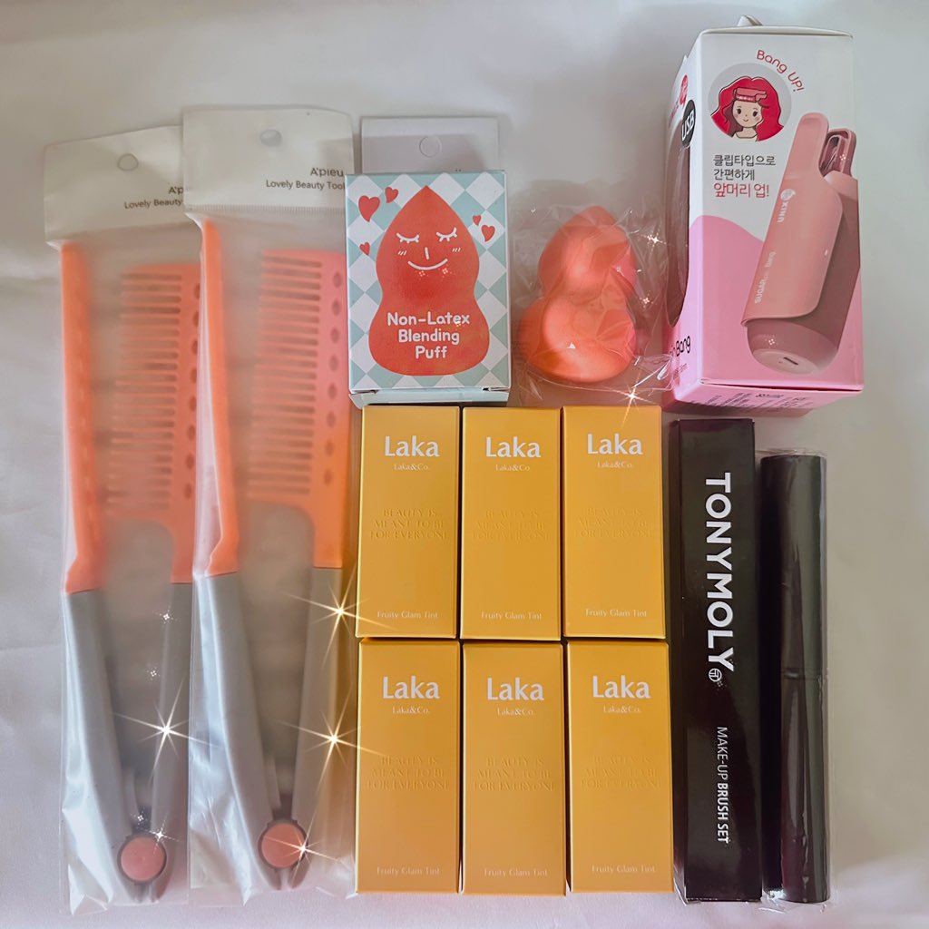 hobagm93's tweet photo. ❥𓂃 clearance sale 🍎🪄
𖤐 #ส่งต่อคสอ มือ 1 ทุกชิ้น ⭐️
𖤐 #laka fruity glam tint สี 103 120 122 🦋
➖
˖◛⁺˖ via dm 💌
➖
#ส่งต่อเครื่องสําอางค์ #ส่งต่อสกินแคร์ #ส่งต่อเครื่องสำอาง #คสอมือ2 #คสอมือสอง #ส่งต่อคสอมือ2 #ส่งต่อคสอมือสอง #ลิปlaka #lakathailand #รับหิ้วเกาหลี https://t.co/bQTUdXPEeh