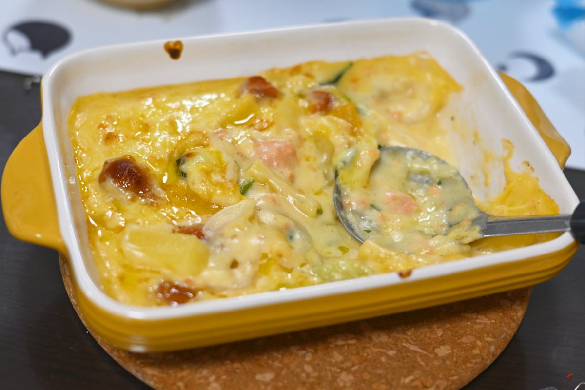 お昼ごはん
鮭のチーズグラタン