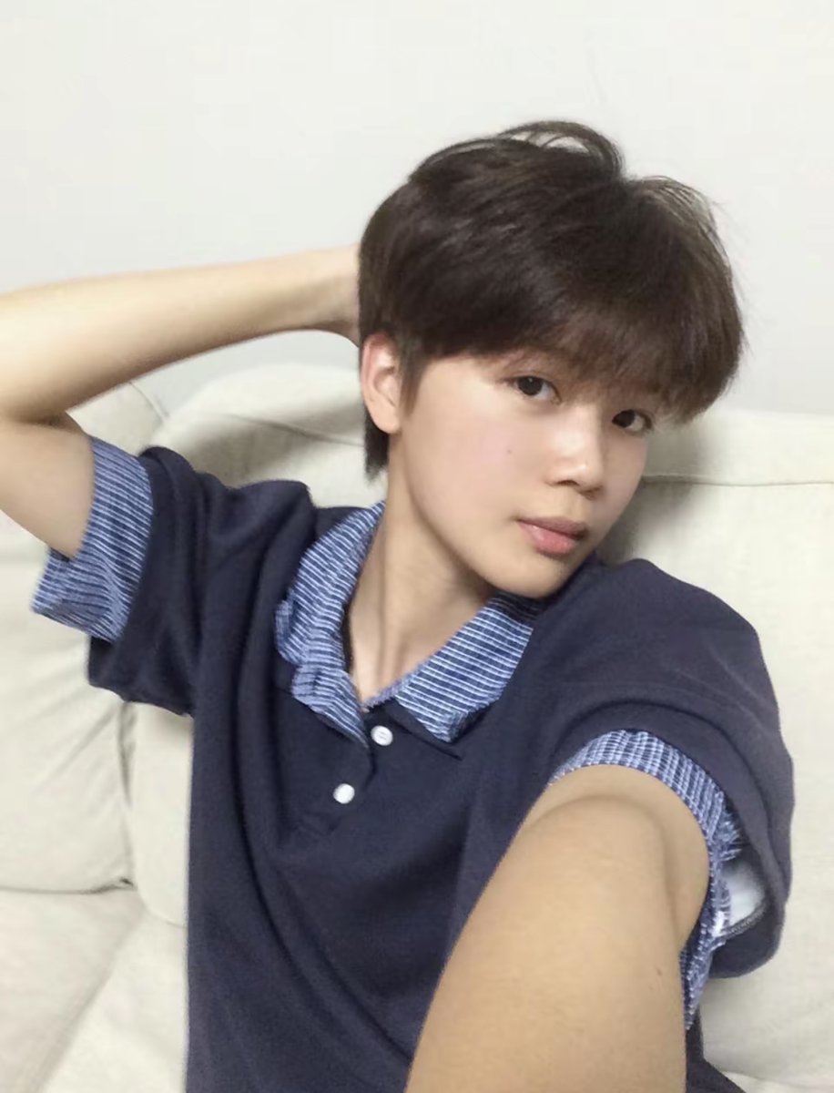 jj_52018's tweet photo. 看來T沒市場 
還是留長髮比較好約？ 
#T #短髮控 #中性女 https://t.co/BkfFCIcMjb