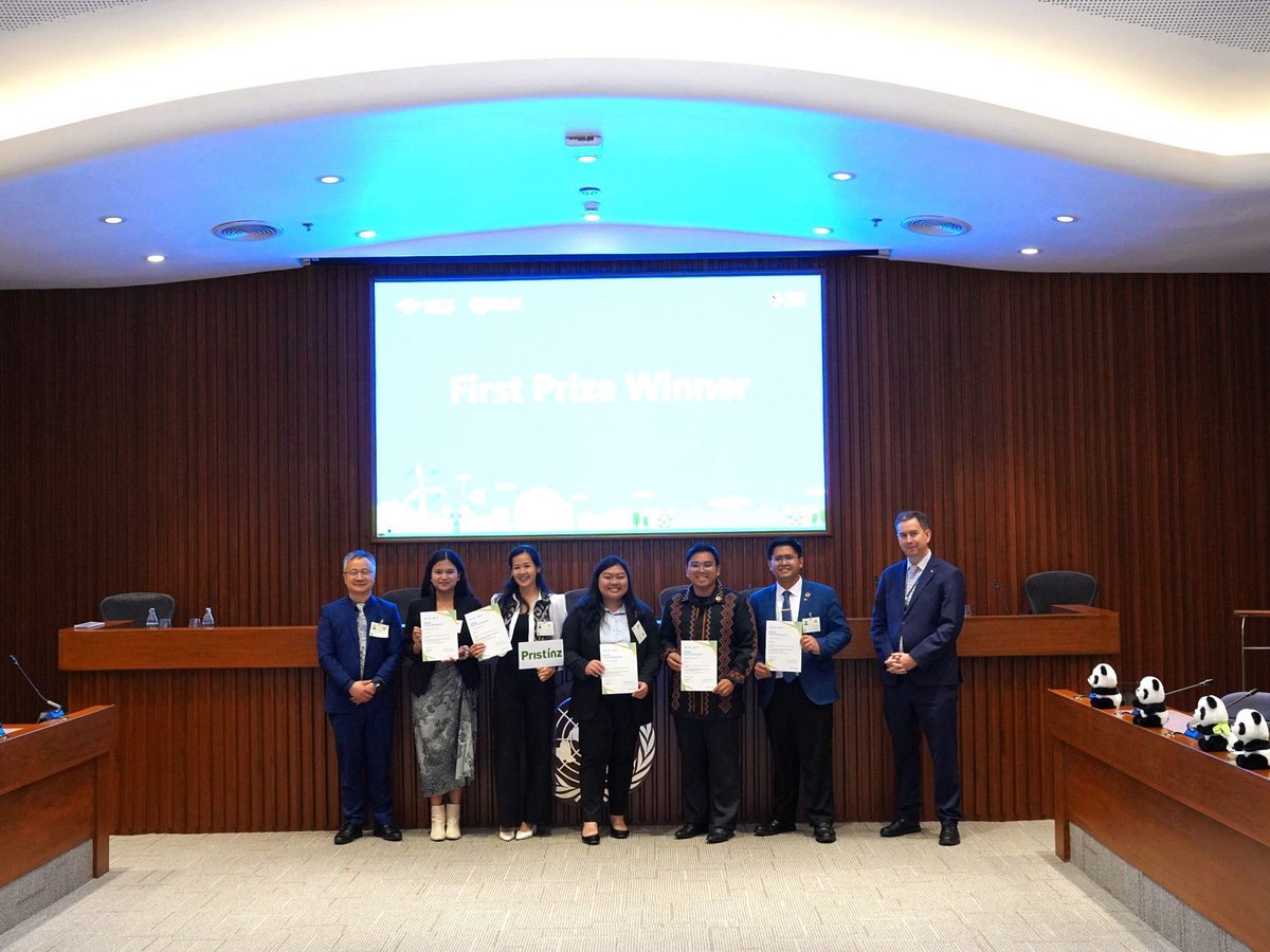 UNESCAP's tweet photo. Meet the changemakers of tomorrow! 💡
As winners of the @ISETS2020 - @UNESCAP #YouthVoice Competition, they proved that bold action and fresh thinking can drive meaningful change.
🔗 Discover more about the event here: https://t.co/fTeqxe6CDQ
#EnergyCom https://t.co/kneS1zO546