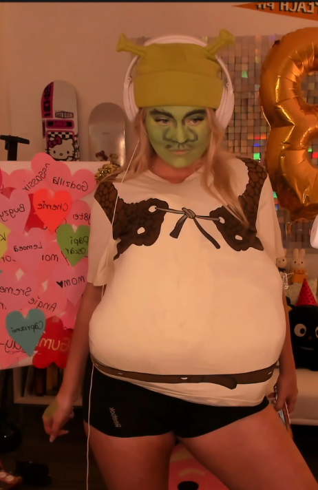 welcome to my swamp 💚🧅