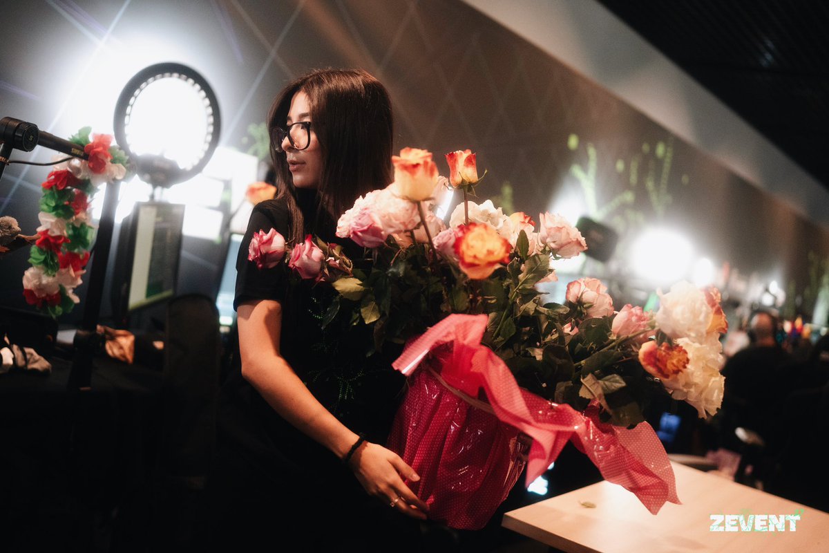 ChloeRamdani tweet picture