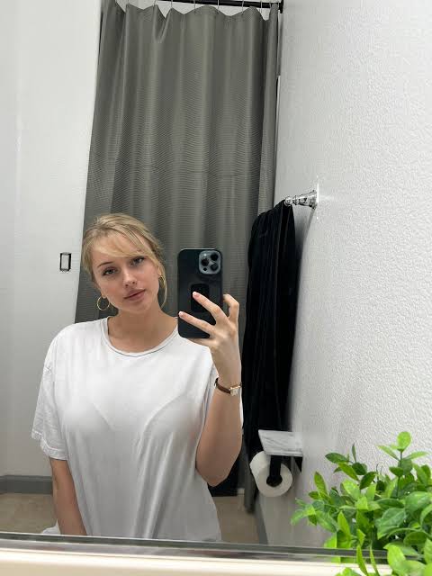 Alison tweet media