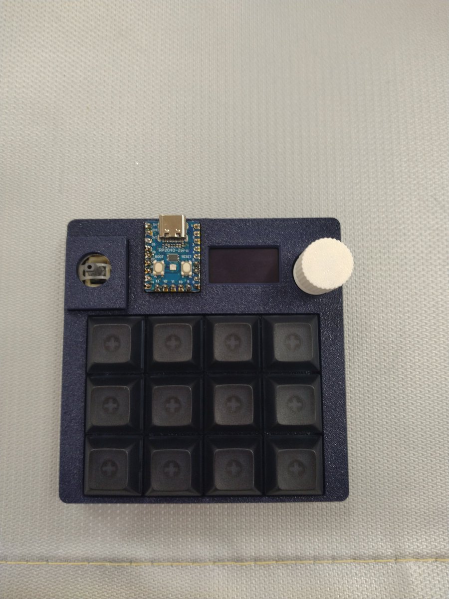 ZAK_ZAKZAKZAK's tweet image. 初キーボード自作！
はまる人が多いの分かる気がする

#tinygo_keeb #tinygo  #umedago