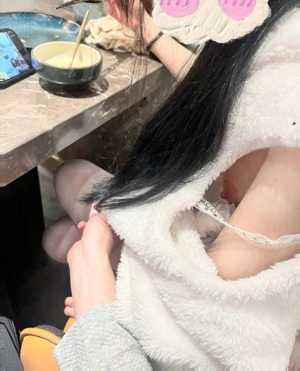 Donnakay7990's tweet photo. 痾 ...有人想幹27歲大奶嗎？     

8cm以上就可以      點讚留言 +1 https://t.co/V3nDEKrejl