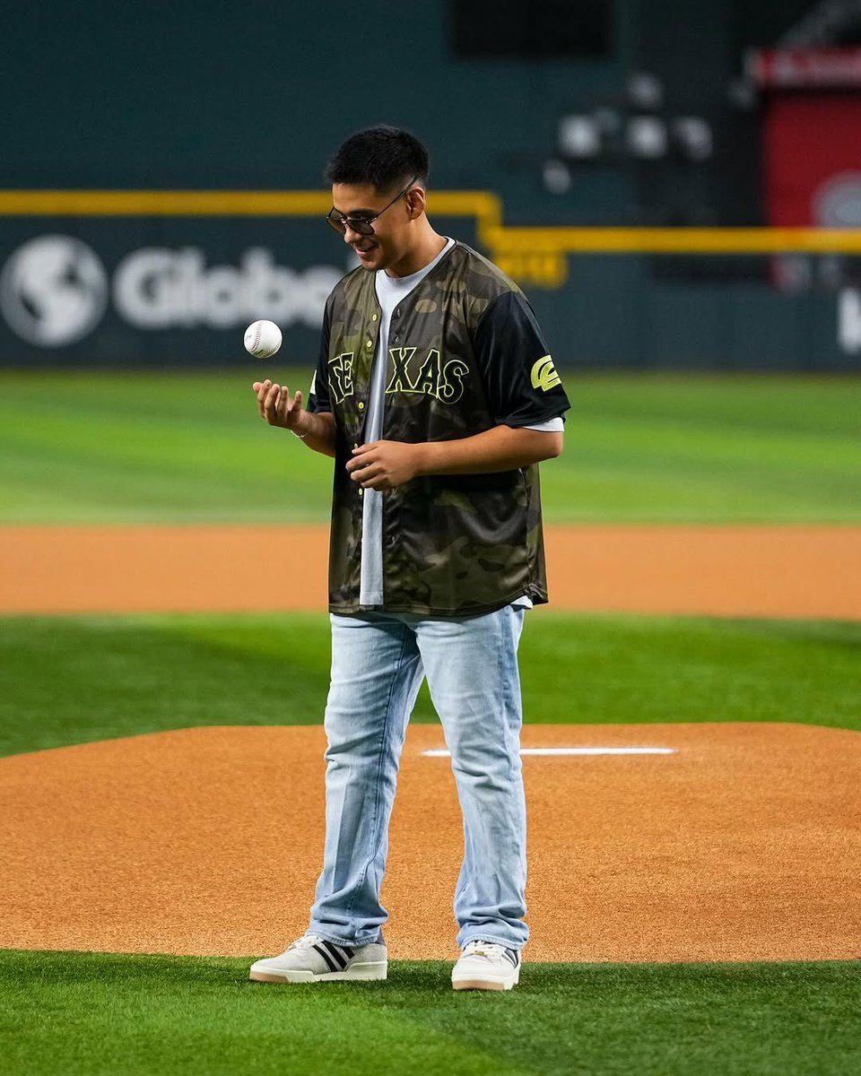 OpTic's tweet photo. Threw a strike, believe it ⚾️ 

📸: @Rangers https://t.co/K92QNeMsPB
