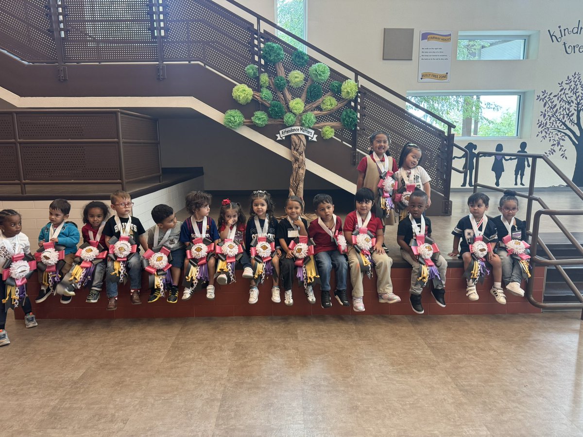 Go Aztecs! PHE Pre-K3 is ready for the EDHS homecoming game! 🏈🎉🎉 <a href="/PurpleHeart_ES/">Gloria Aguirre</a>