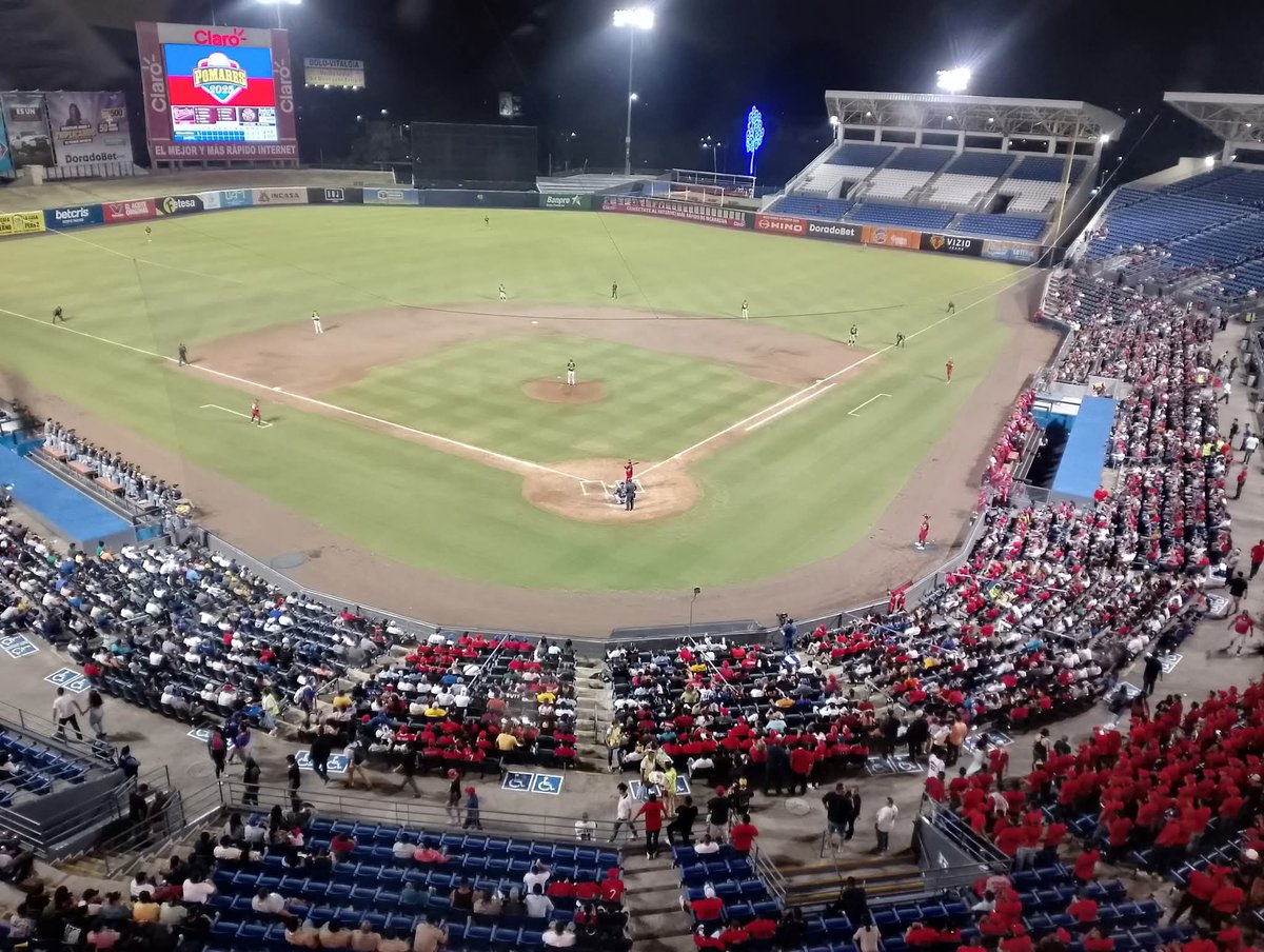radio580nic's tweet photo. 📍🇳🇮 Los #Dantos vs #TigresdeChinandega arrancan las semifinales del #Pomares2025. #Radio580 #Nicaragua https://t.co/CEBzGVfPfo